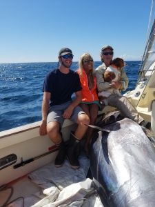 820 lb Bluefin on Tuna Hunter
